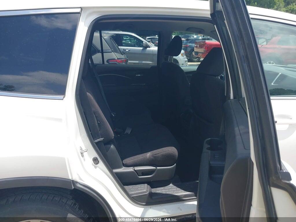 5FNYF6H30HB075636 2017 HONDA PILOT photo no. 8