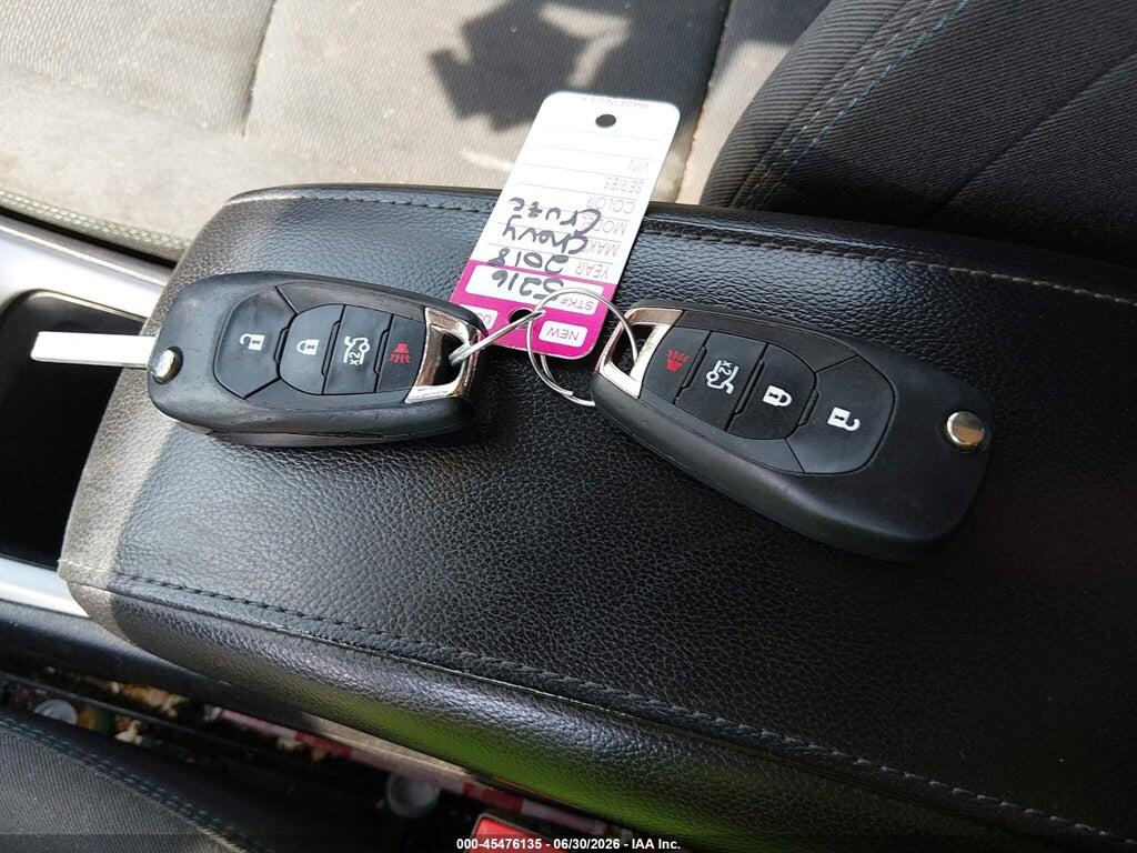 1G1BE5SM0J7116596 2018 CHEVROLET CRUZE photo no. 11