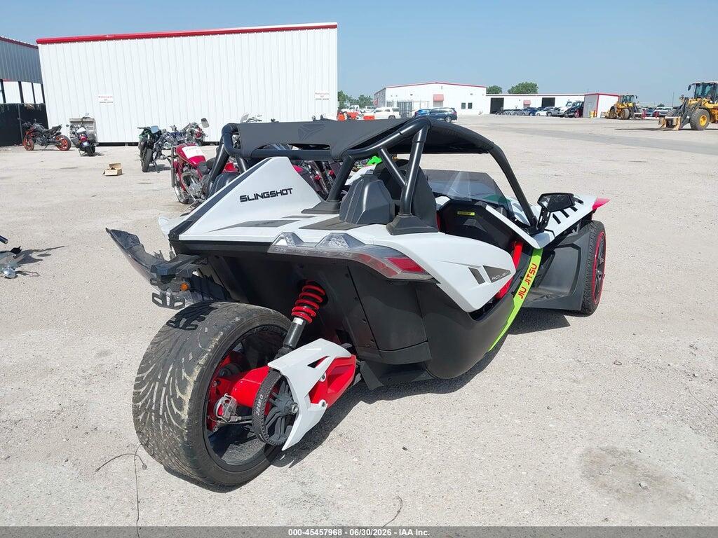 57XAALHB1R8162900 2024 POLARIS SLINGSHOT photo no. 4
