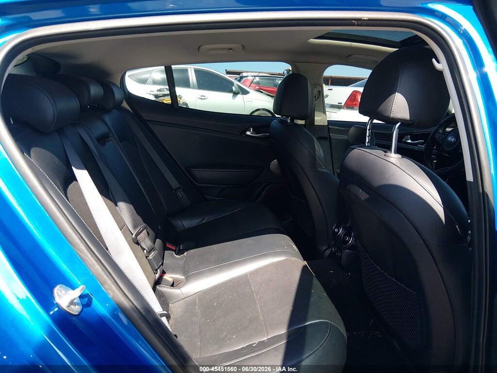 KNAE25LAXJ6037800 2018 KIA STINGER photo no. 8