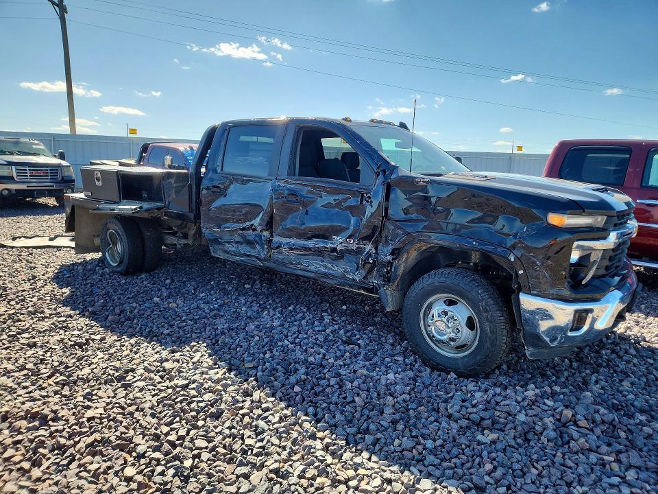 2025 CHEVY SILVERADO K3500 — Фото 4 из 12