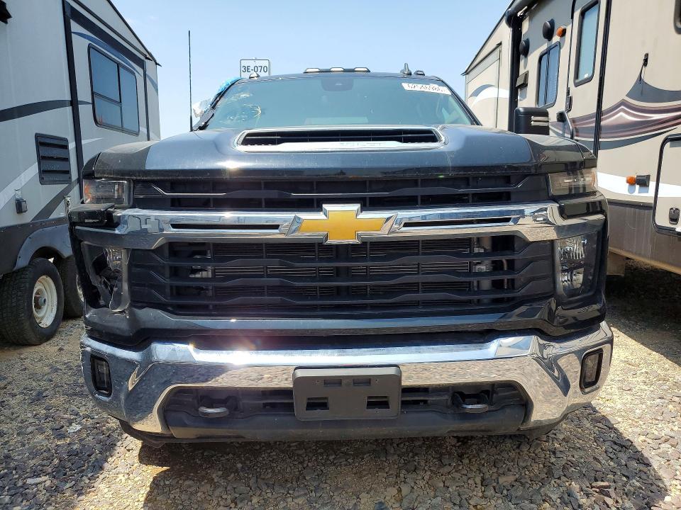 2025 CHEVY SILVERADO K3500 — Фото 5 из 12