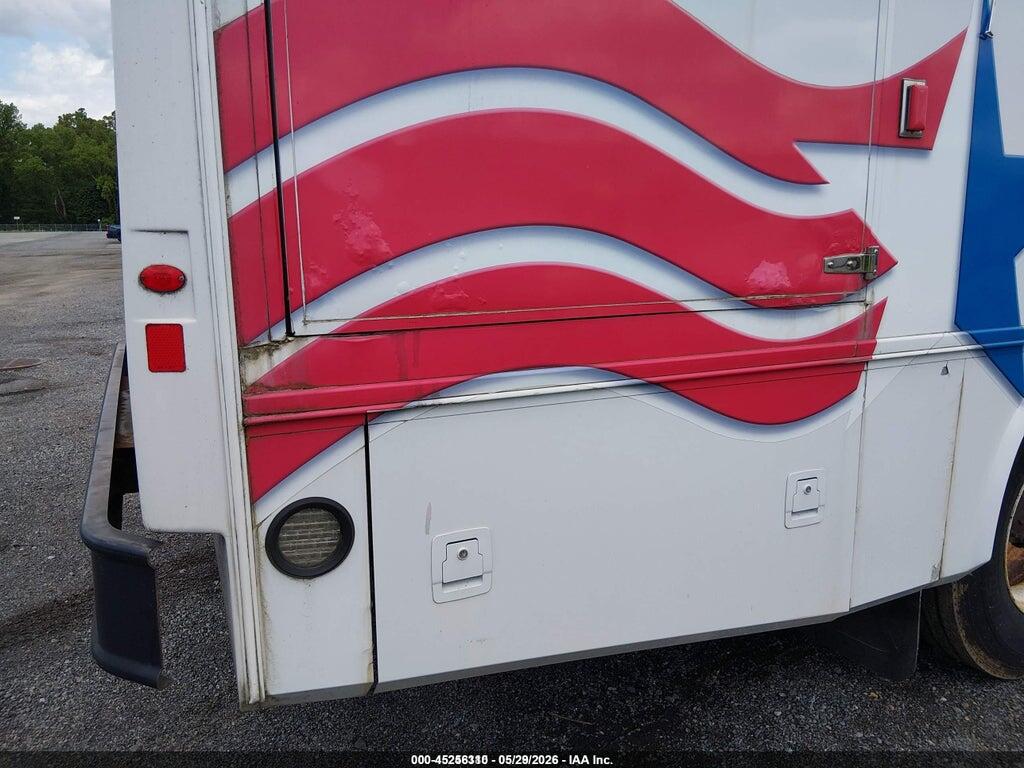 4UZADEDTXDCBW8662 2013 FREIGHTLINER CHASSIS photo no. 6