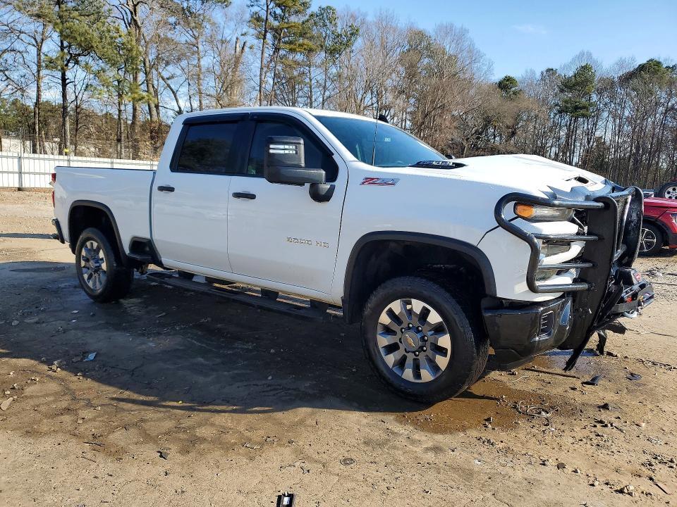 2024 CHEVROLET SILVERADO — Фото 4 из 12