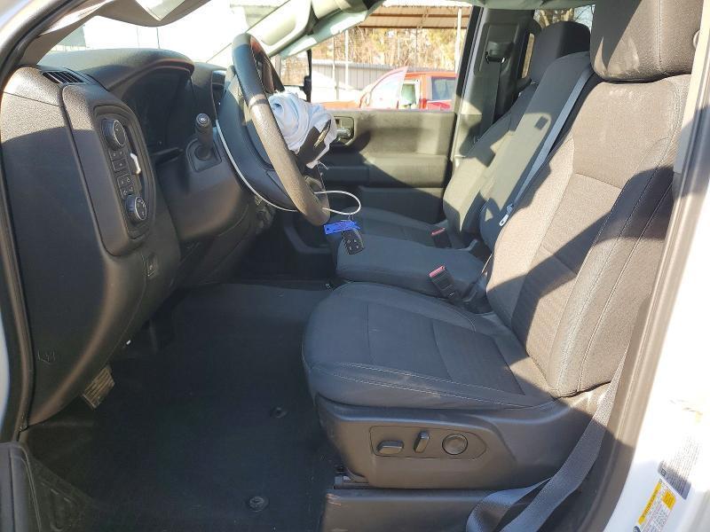 2024 CHEVROLET SILVERADO — Фото 7 из 12