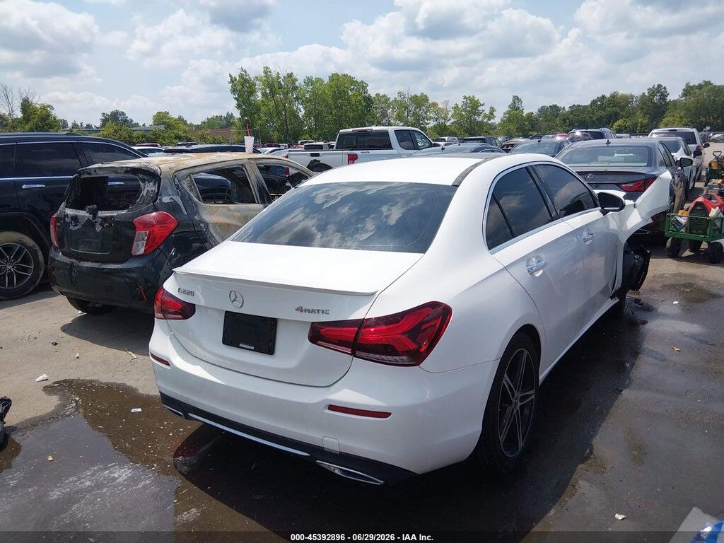 WDD3G4FBXKW016527 2019 MERCEDES-BENZ A 220 photo no. 4