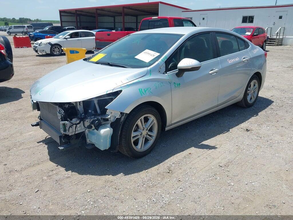 1G1BE5SM7J7233379 2018 CHEVROLET CRUZE photo no. 2