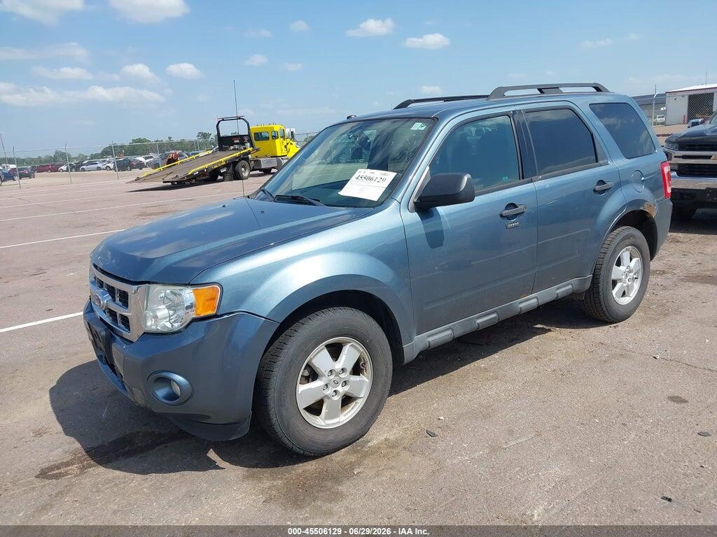 1FMCU0DG9AKC67583 2010 FORD ESCAPE photo no. 2