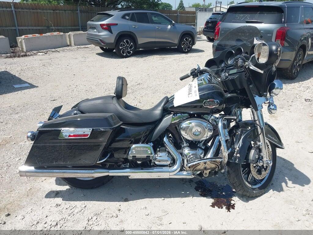 1HD1FC418AB667264 2010 HARLEY-DAVIDSON FLHTCU photo no. 12