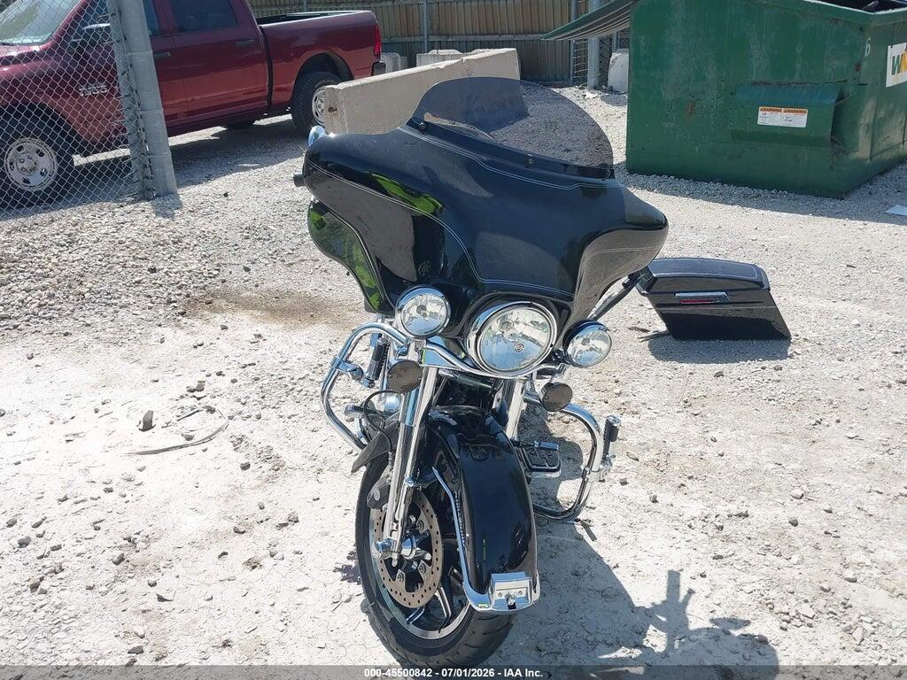 1HD1FC418AB667264 2010 HARLEY-DAVIDSON FLHTCU photo no. 5