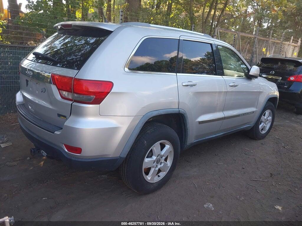 2012 JEEP GRAND CHEROKEE LAREDO — Фото 4 из 11