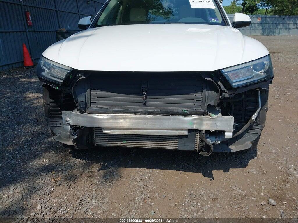 WA1ANAFYXK2135819 2019 AUDI Q5 photo no. 6