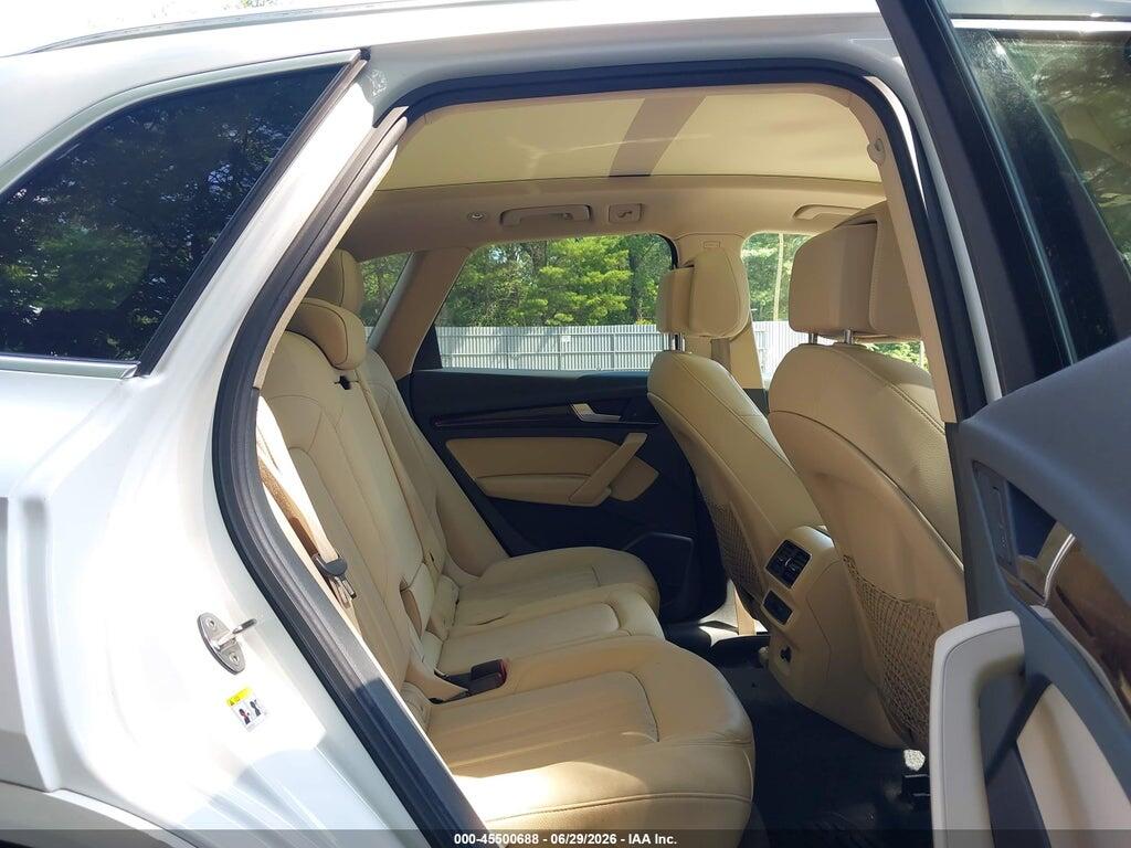WA1ANAFYXK2135819 2019 AUDI Q5 photo no. 8