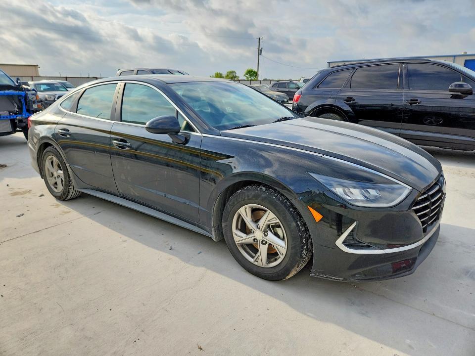 2021 HYUNDAI SONATA SE — Фото 4 из 12