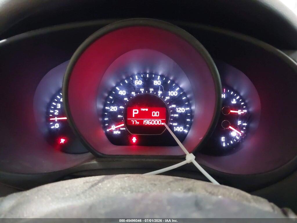 KNDJN2A26E7065578 2014 KIA SOUL photo no. 7