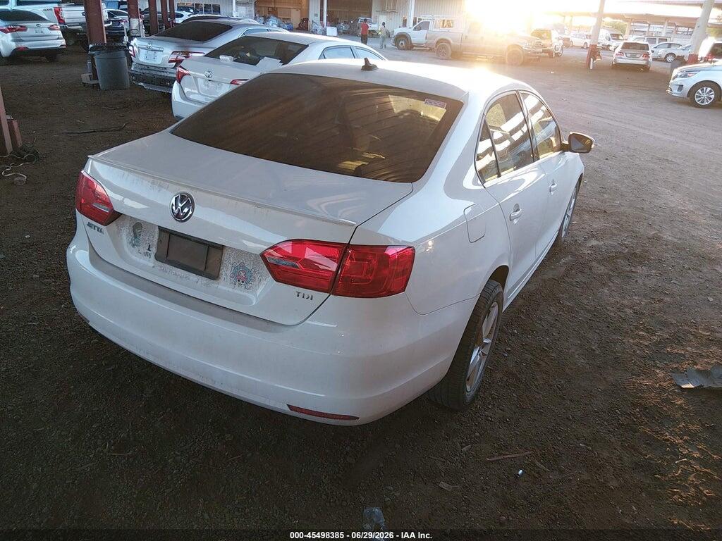 3VWLL7AJ9CM369877 2012 VOLKSWAGEN JETTA photo no. 4