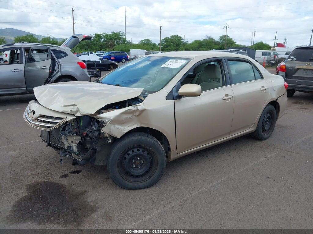 2T1BU4EE5DC991264 2013 TOYOTA COROLLA photo no. 2