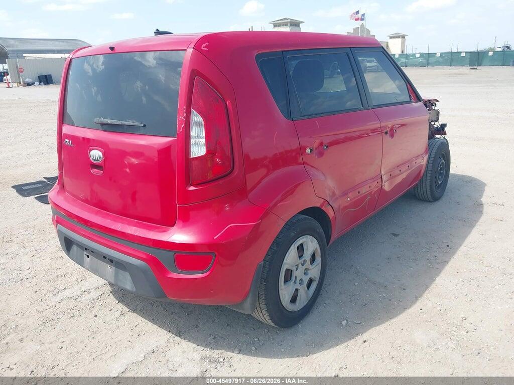 KNDJT2A50D7617302 2013 KIA SOUL photo no. 4