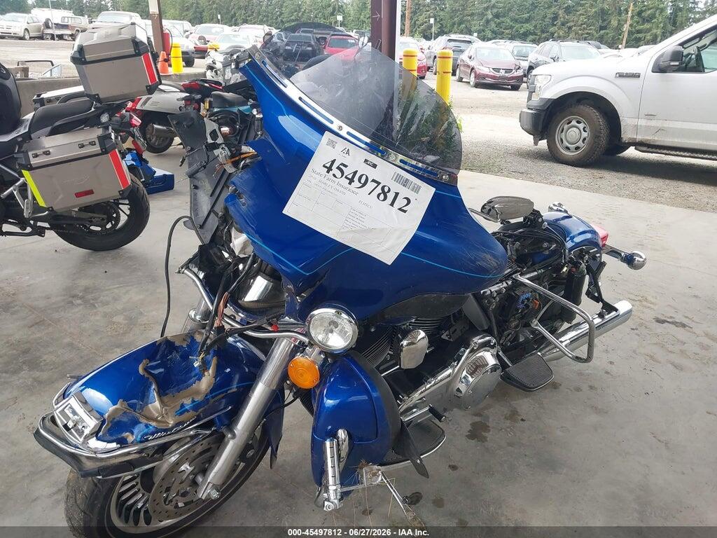 1HD1FC418AB641523 2010 HARLEY-DAVIDSON FLHTCU photo no. 2