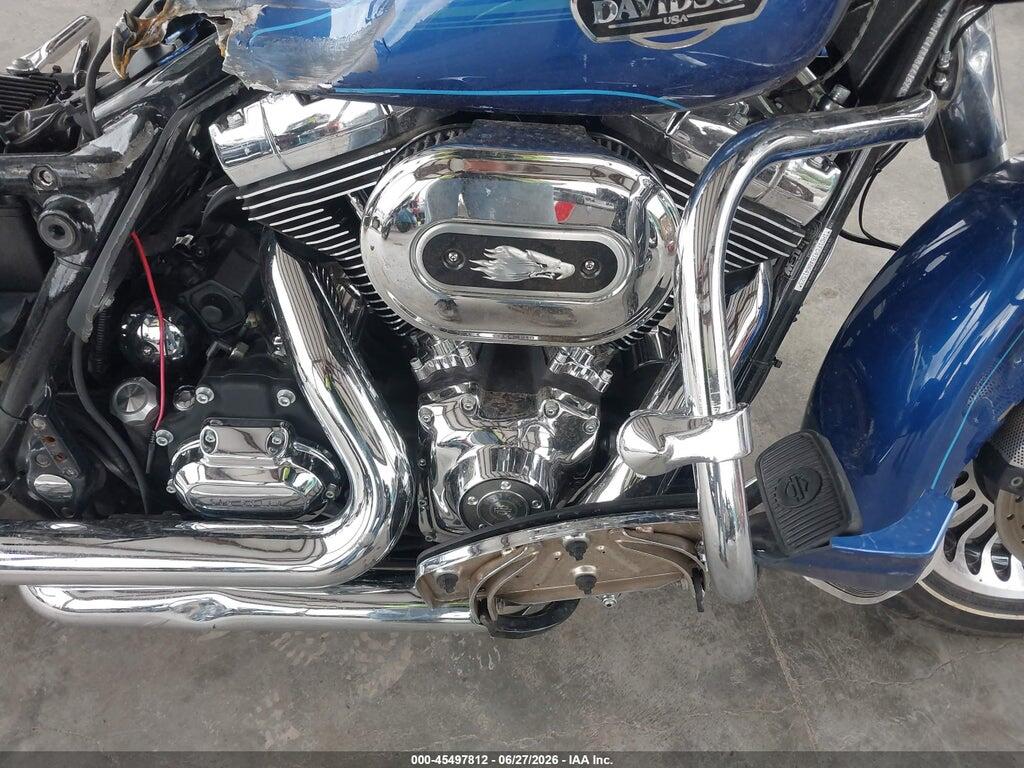 1HD1FC418AB641523 2010 HARLEY-DAVIDSON FLHTCU photo no. 8