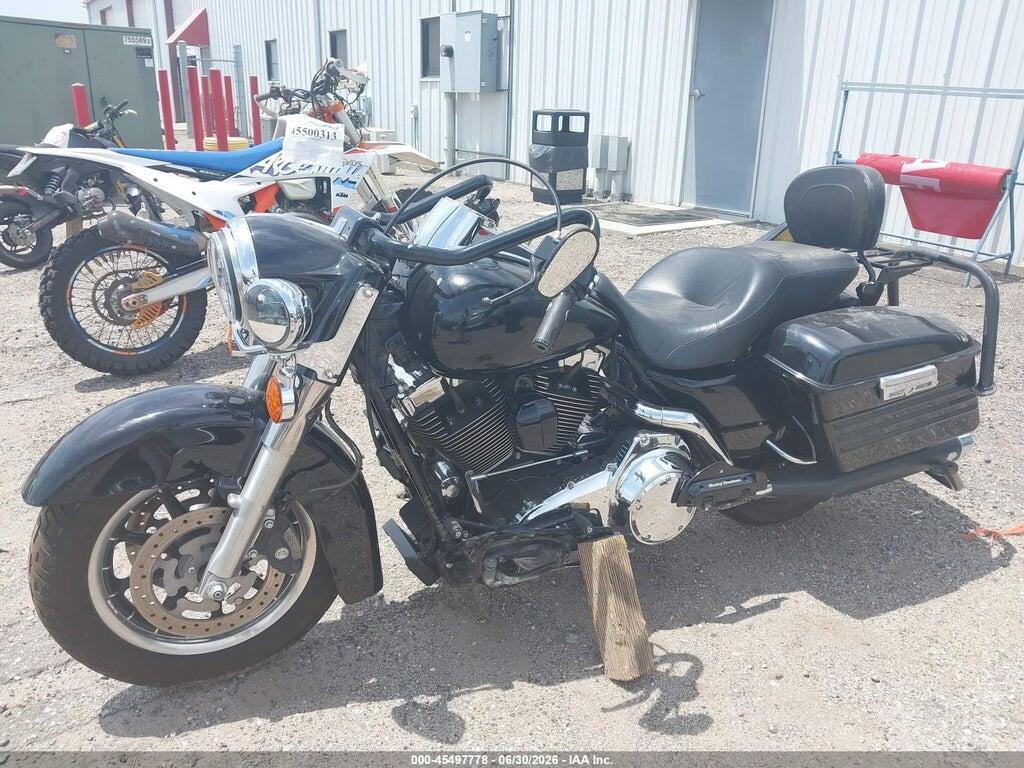 1HD1FHM188Y649268 2008 HARLEY-DAVIDSON FLHP photo no. 2