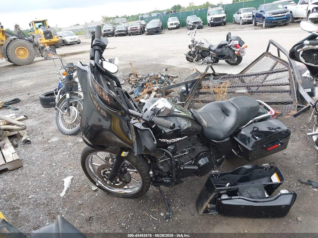 1HD1KB4128Y694246 2008 HARLEY-DAVIDSON FLHX photo no. 2