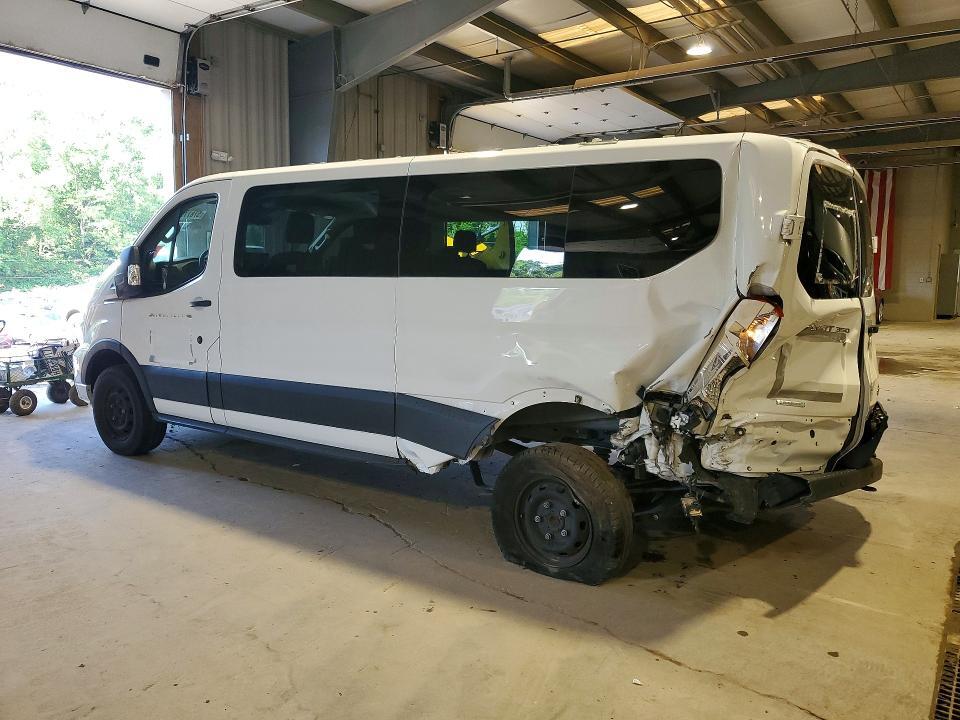 2024 FORD TRANSIT T-350 — Фото 2 из 13