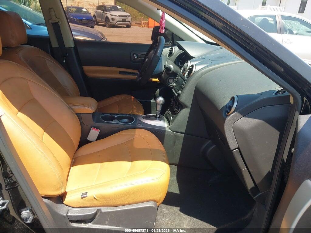 JN8AS5MV4FW766986 2015 NISSAN ROGUE SELECT photo no. 5