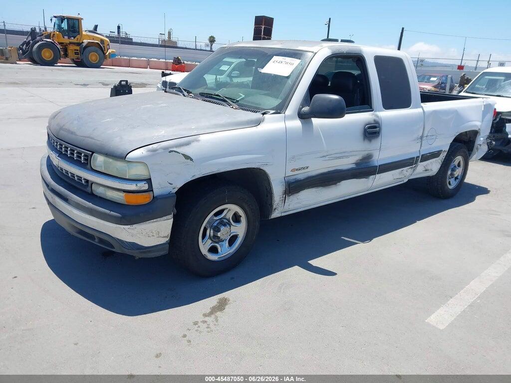 2GCEC19X721397233 2002 CHEVROLET SILVERADO 1500 photo no. 2