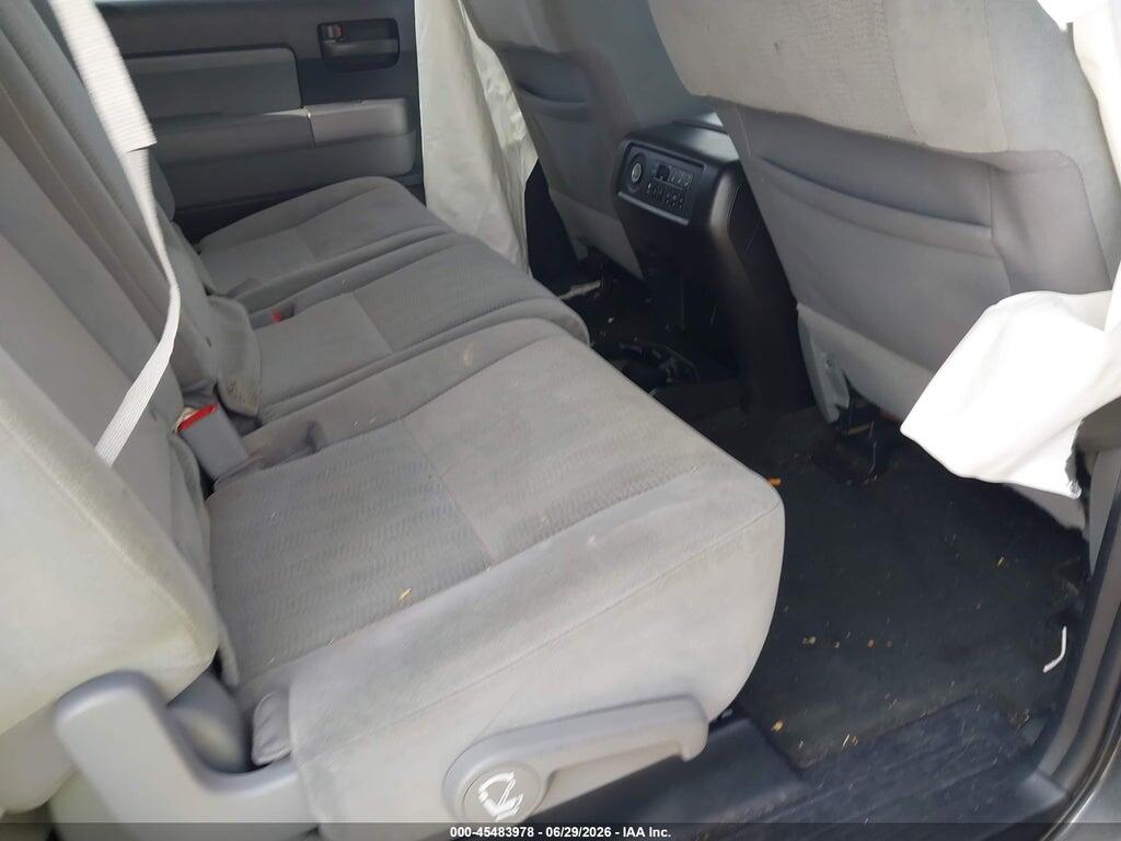 5TDZY5G16HS068095 2017 TOYOTA SEQUOIA photo no. 8