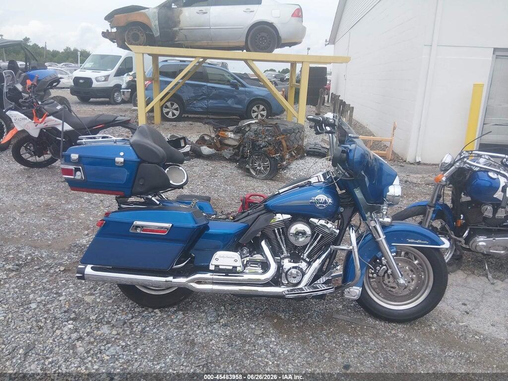 1HD1FCW166Y630411 2006 HARLEY-DAVIDSON FLHTCUI photo no. 12