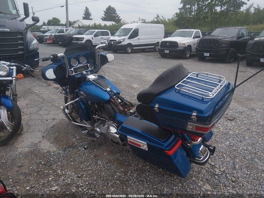 1HD1FCW166Y630411 2006 HARLEY-DAVIDSON FLHTCUI photo no. 3