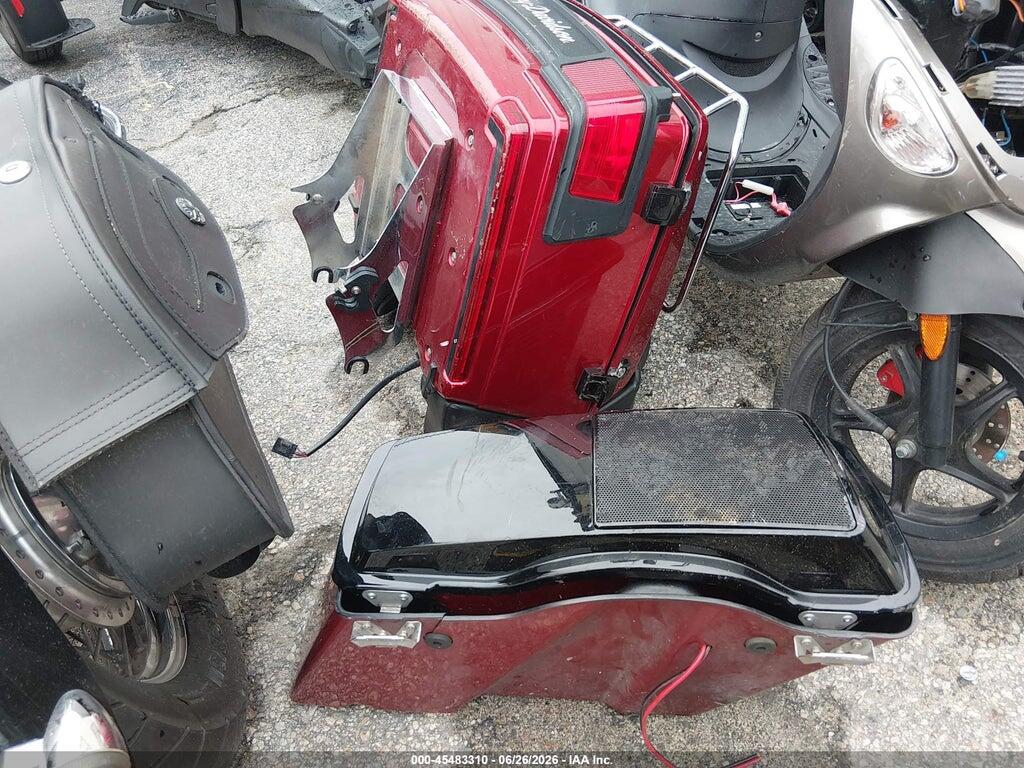 1HD1KGM12CB607776 2012 HARLEY-DAVIDSON FLTRU photo no. 12