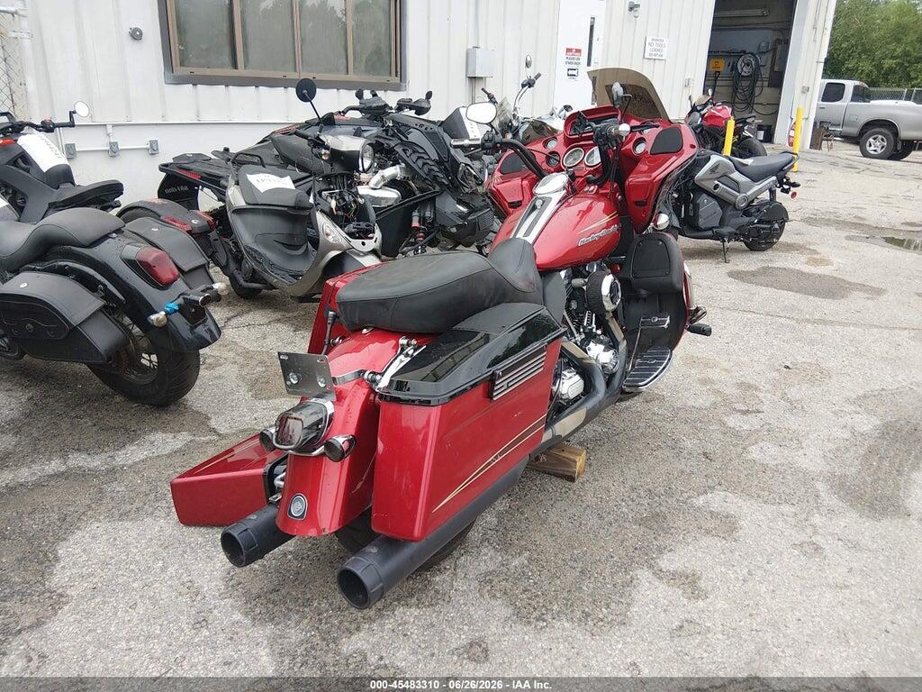 1HD1KGM12CB607776 2012 HARLEY-DAVIDSON FLTRU photo no. 4