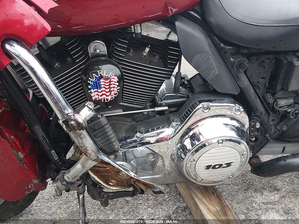 1HD1KGM12CB607776 2012 HARLEY-DAVIDSON FLTRU photo no. 9