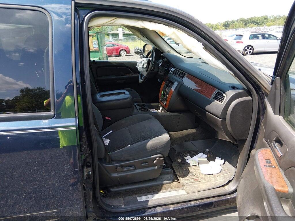 3GNFK16338G173666 2008 CHEVROLET SUBURBAN 1500 photo no. 5