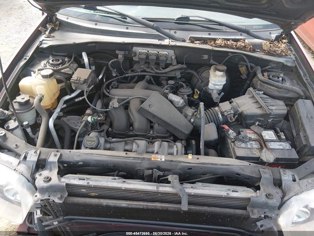1FMYU93175KC45580 2005 FORD ESCAPE photo no. 10