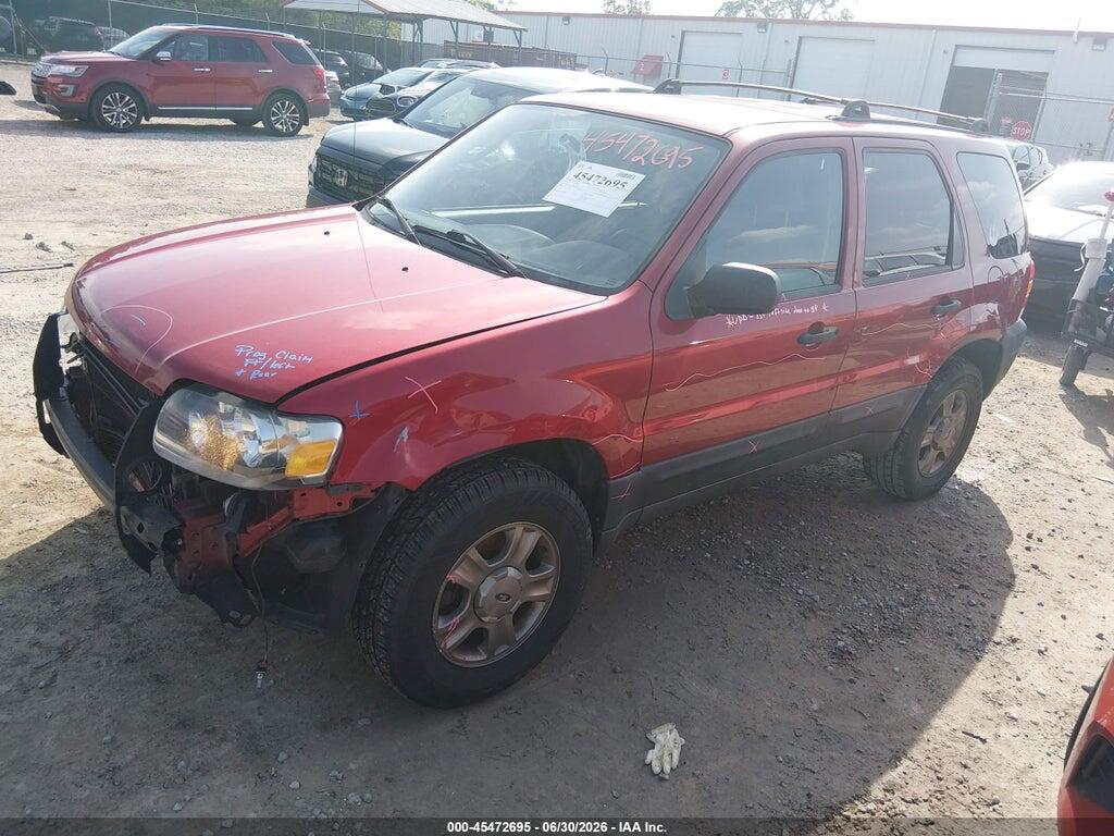 1FMYU93175KC45580 2005 FORD ESCAPE photo no. 2