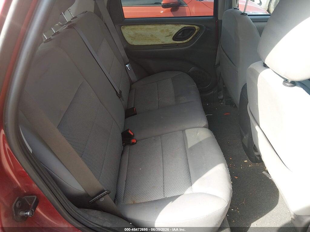 1FMYU93175KC45580 2005 FORD ESCAPE photo no. 8