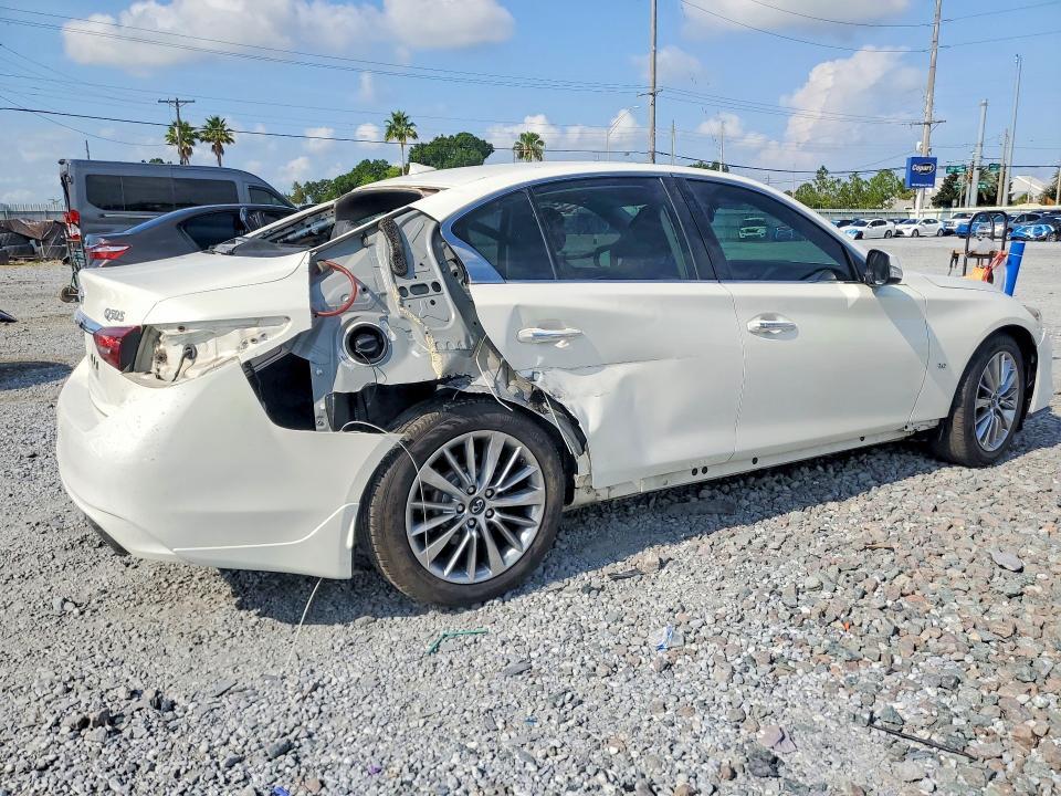 2018 INFINITI Q50 3.0T SPORT — Фото 3 из 12