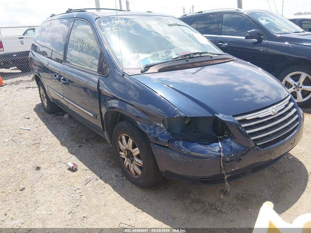 2C4GP54L45R416741 2005 CHRYSLER TOWN & COUNTRY photo no. 1