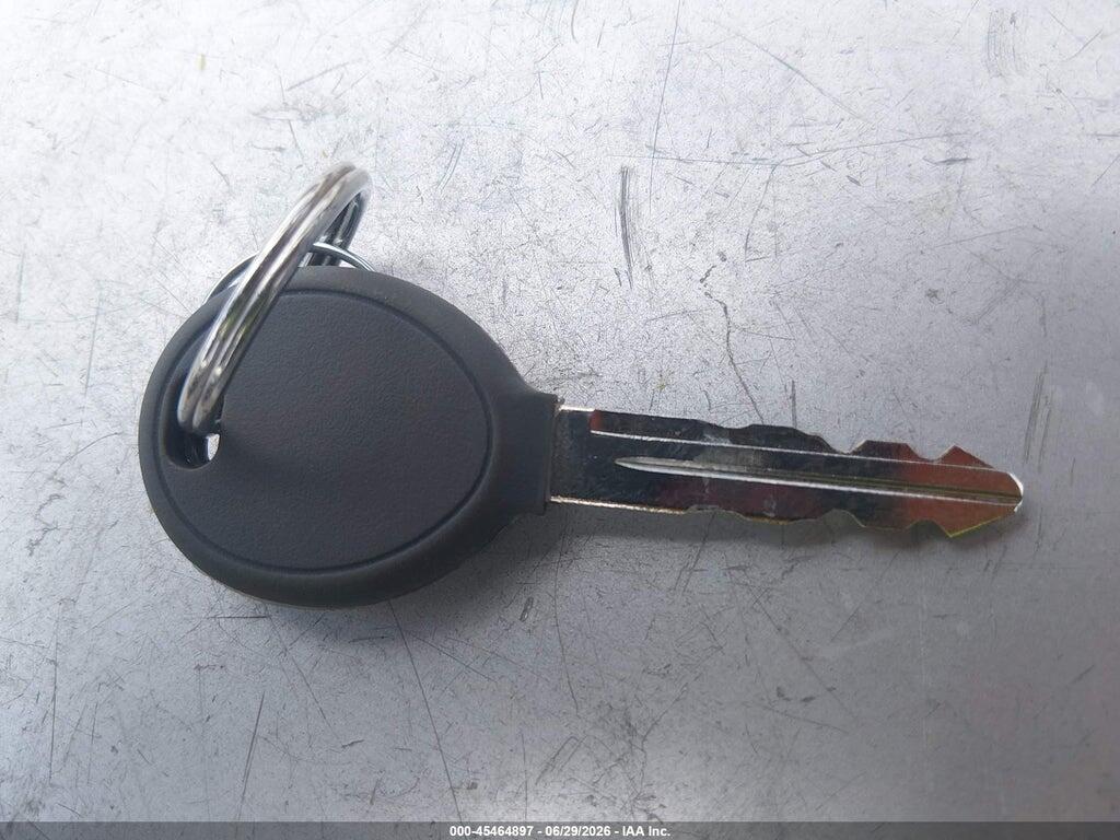 2C4GP54L45R416741 2005 CHRYSLER TOWN & COUNTRY photo no. 11