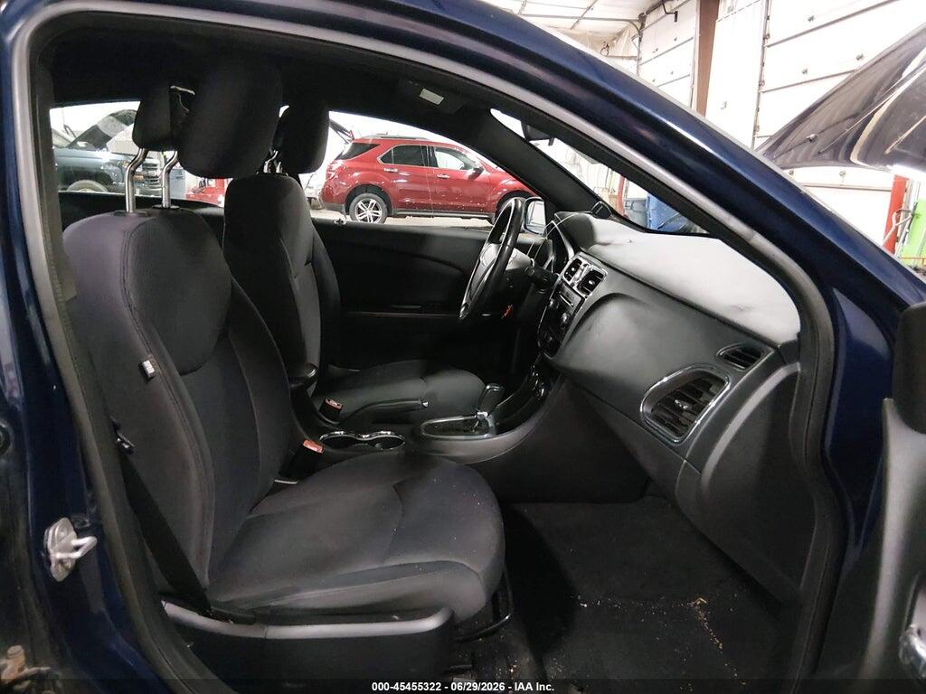 1C3CCBBB9DN585883 2013 CHRYSLER 200 photo no. 5