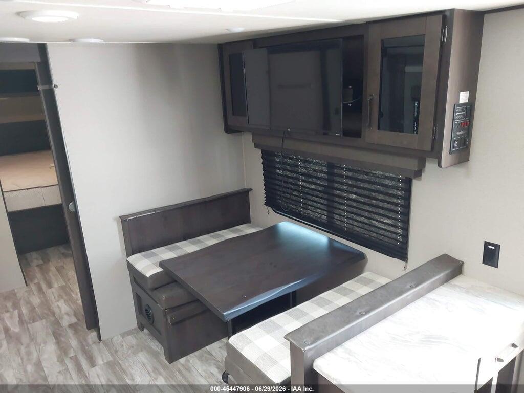 573TT2929M8815074 2021 GRAND DESIGN TRANSCEND photo no. 8
