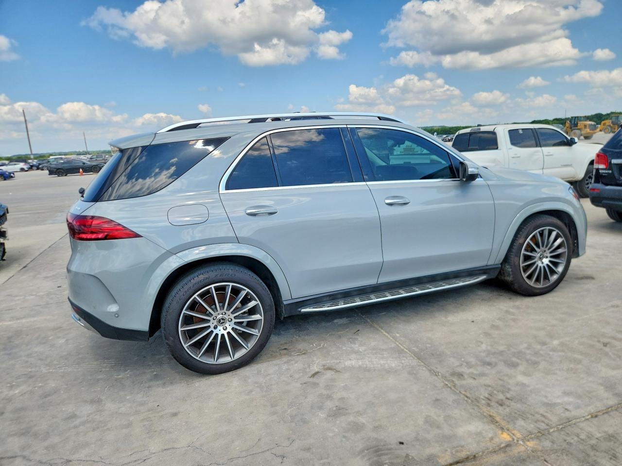 2024 MERCEDES-BENZ GLE 450E 4MATIC — Фото 3 из 12