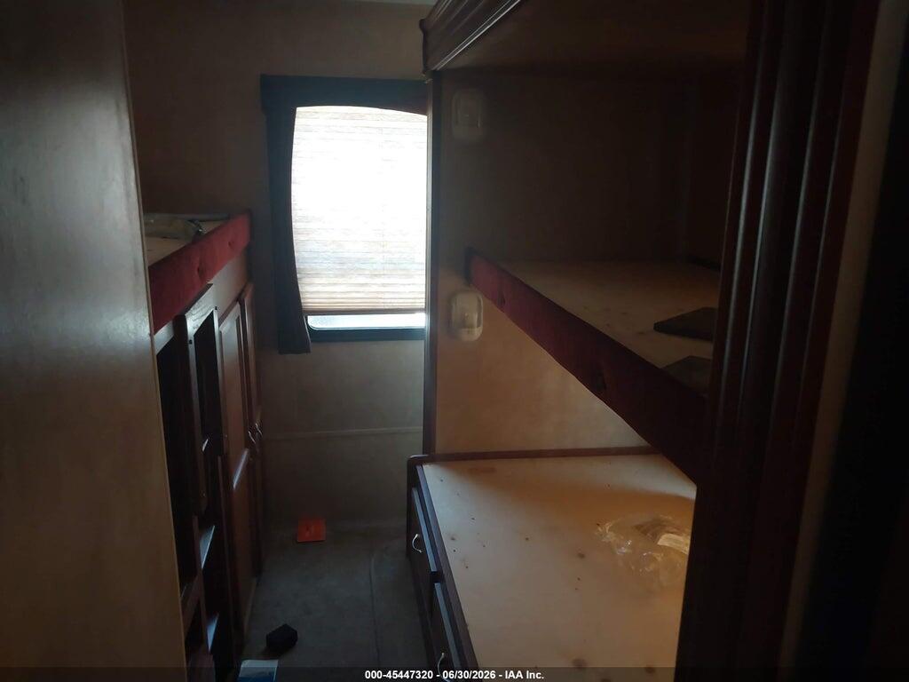 1UJBJ0BS4B1EG0942 2011 JAYCO JAYFL184BH photo no. 12