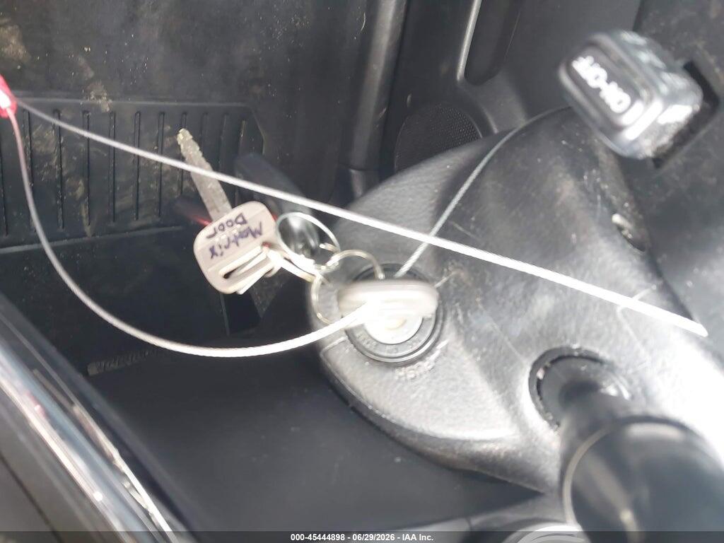 2T1KR32E46C580621 2006 TOYOTA MATRIX photo no. 11