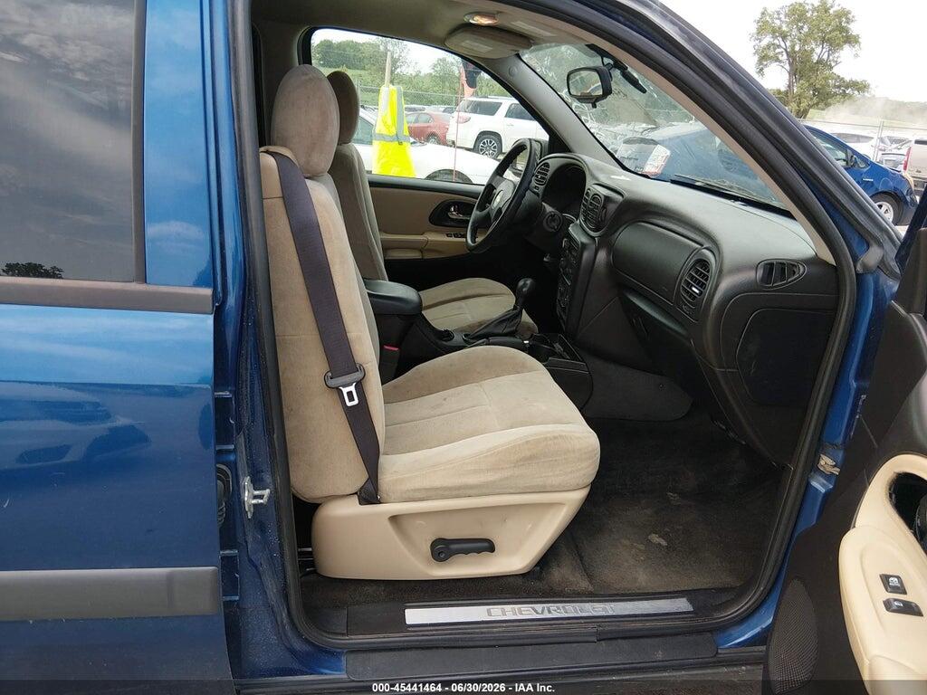 1GNDT13S852237852 2005 CHEVROLET TRAILBLAZER photo no. 5