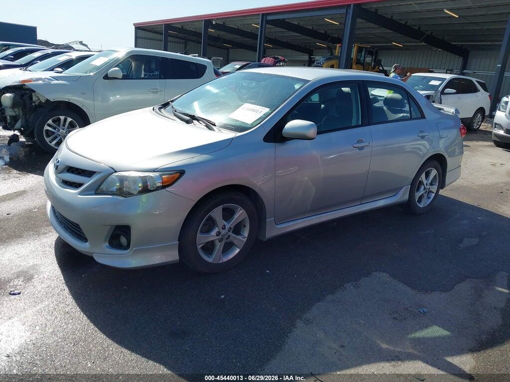 5YFBU4EE9CP036059 2012 TOYOTA COROLLA photo no. 2