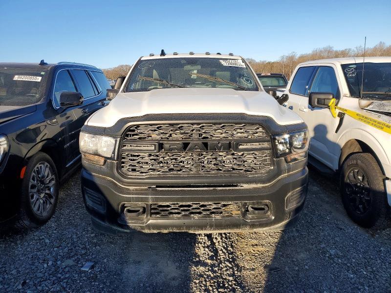 2024 RAM 3500 TRADESMAN 4X4 8' BOX — Фото 5 из 12